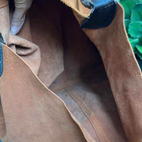 Maurizio Taiuti Genuine Italian Suede Leather Tote Hobo Bag like new - Picture 10 of 11